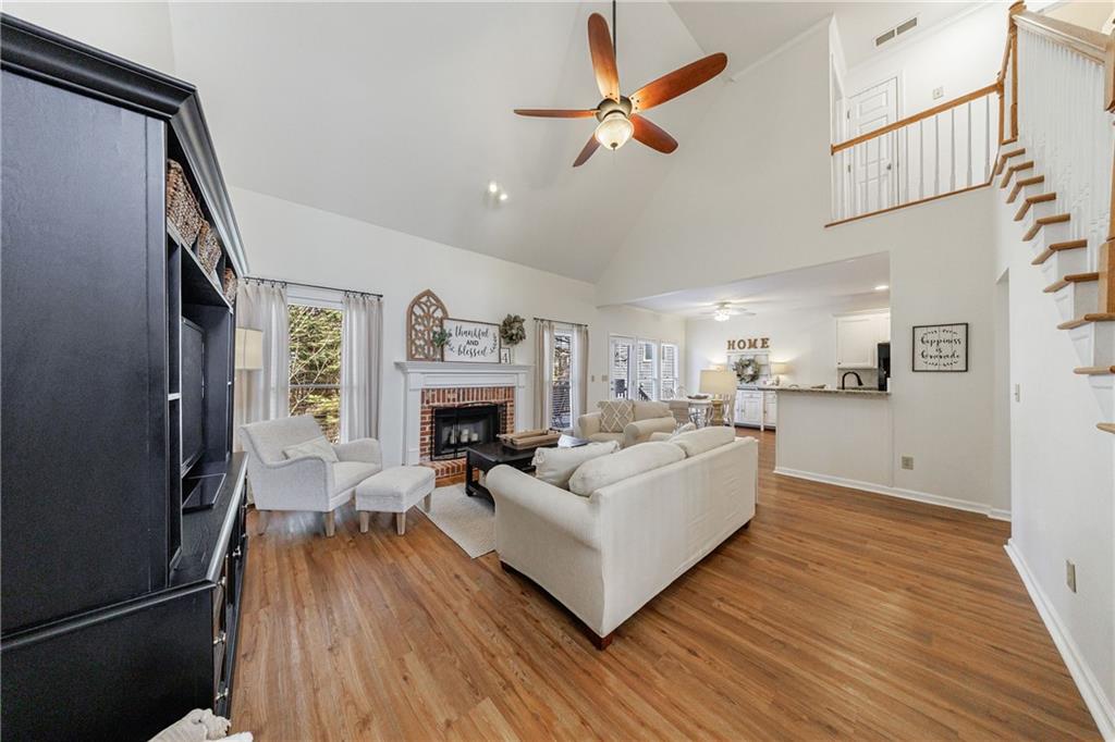 405 Eaglewood Way