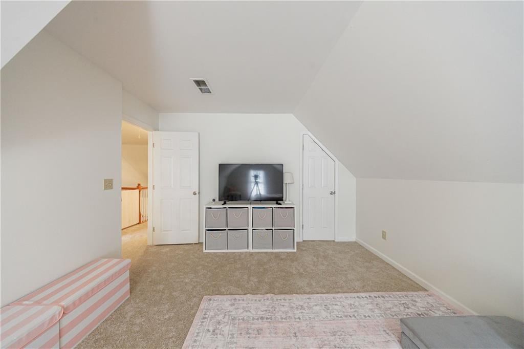 405 Eaglewood Way
