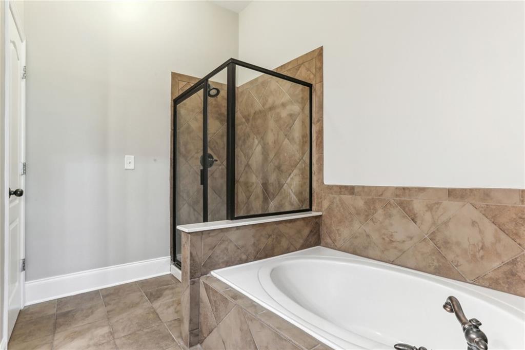 500 Twinrose Way