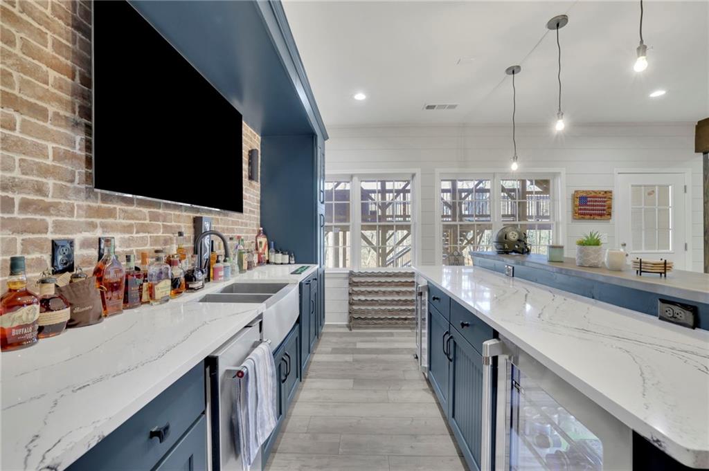 775 River Cliff Court