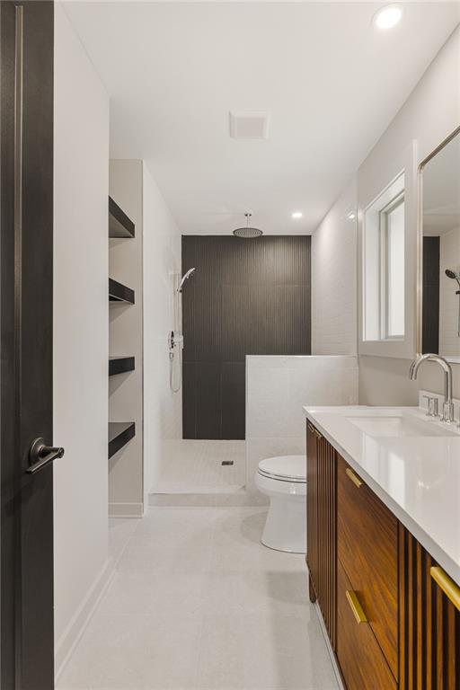 2145 MOUNTCLAIRE Court