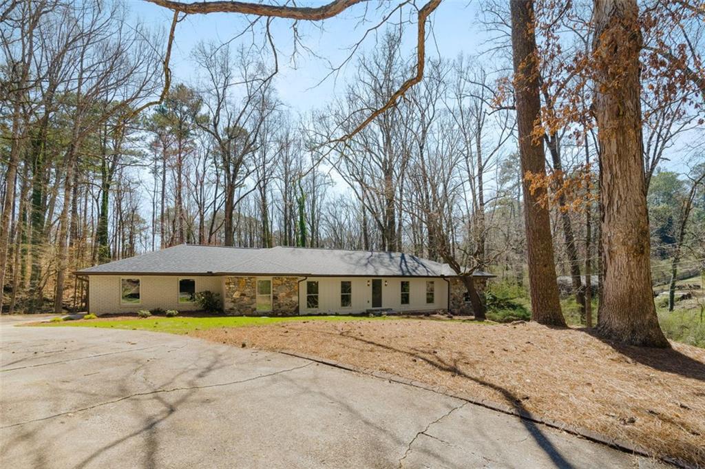 2145 MOUNTCLAIRE Court