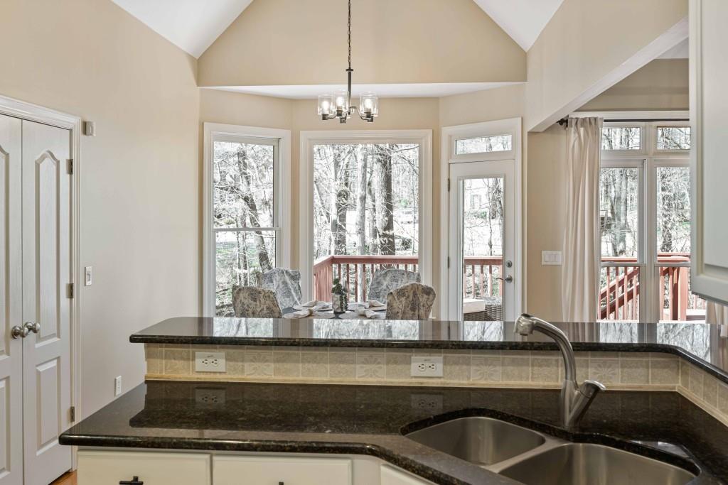 4125 Bridle Ridge Drive