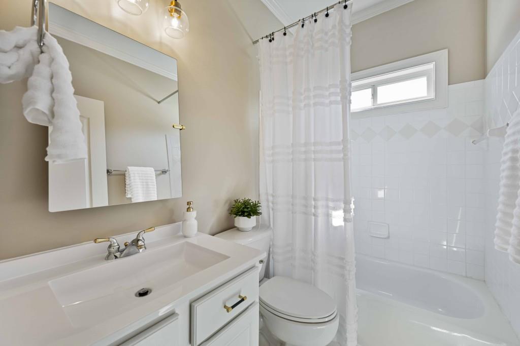4125 Bridle Ridge Drive