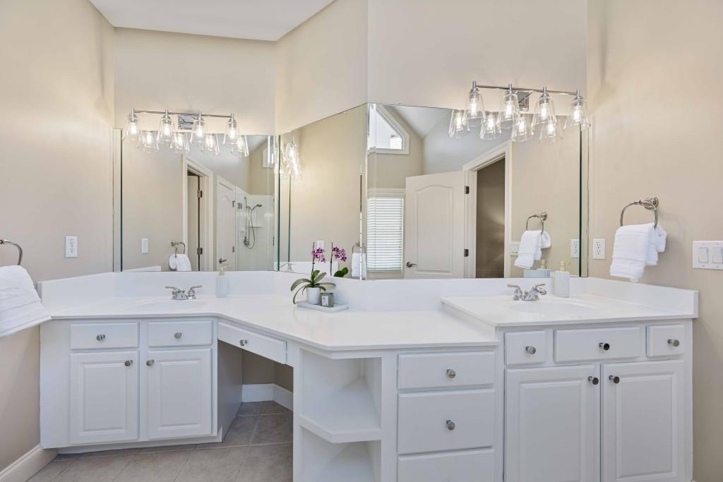 4125 Bridle Ridge Drive