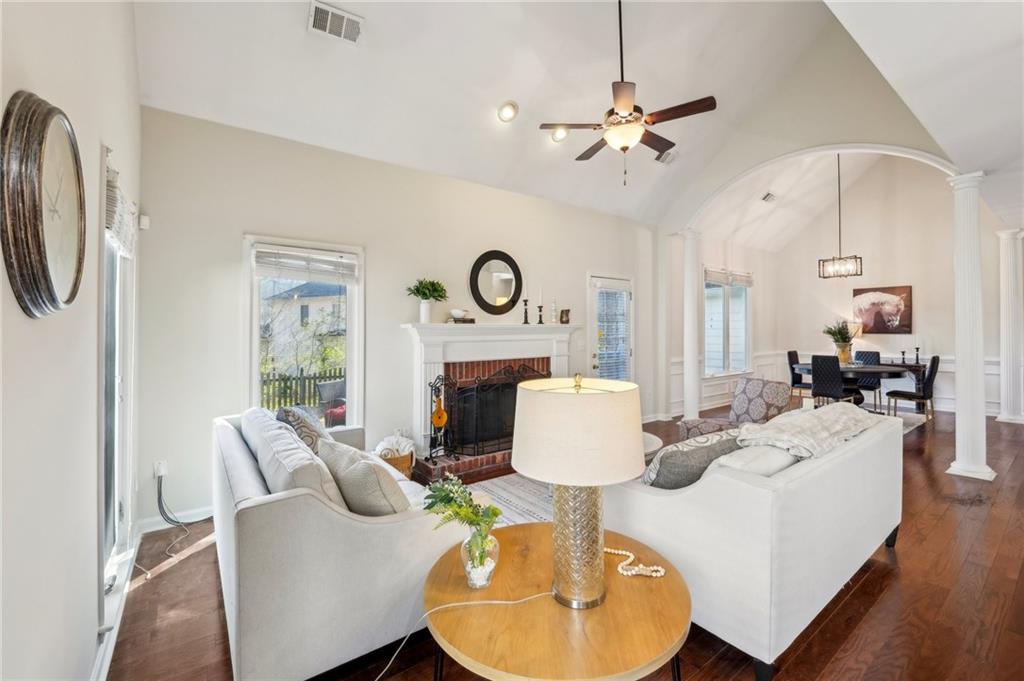 1492 Brentwood Drive