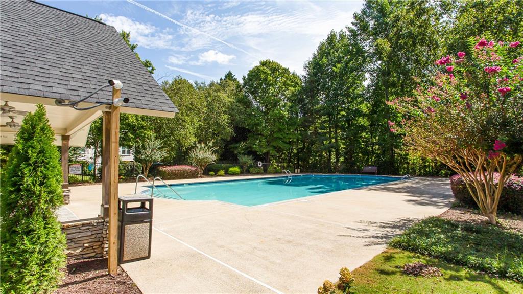 1492 Brentwood Drive