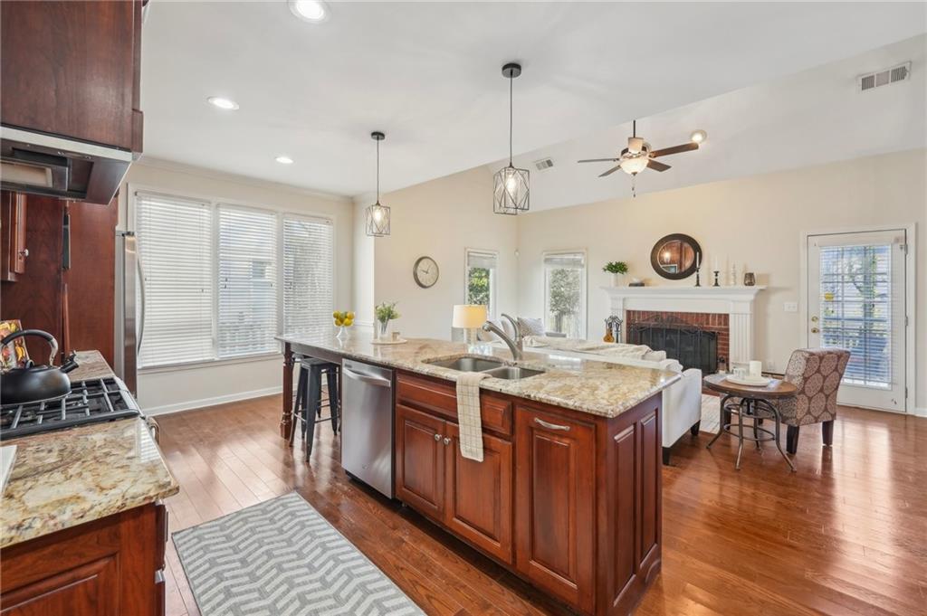 1492 Brentwood Drive