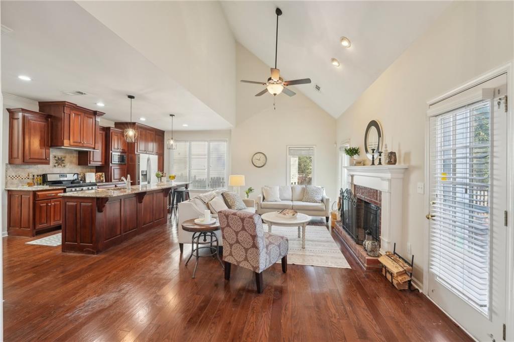 1492 Brentwood Drive