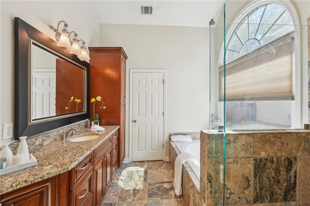 1492 Brentwood Drive