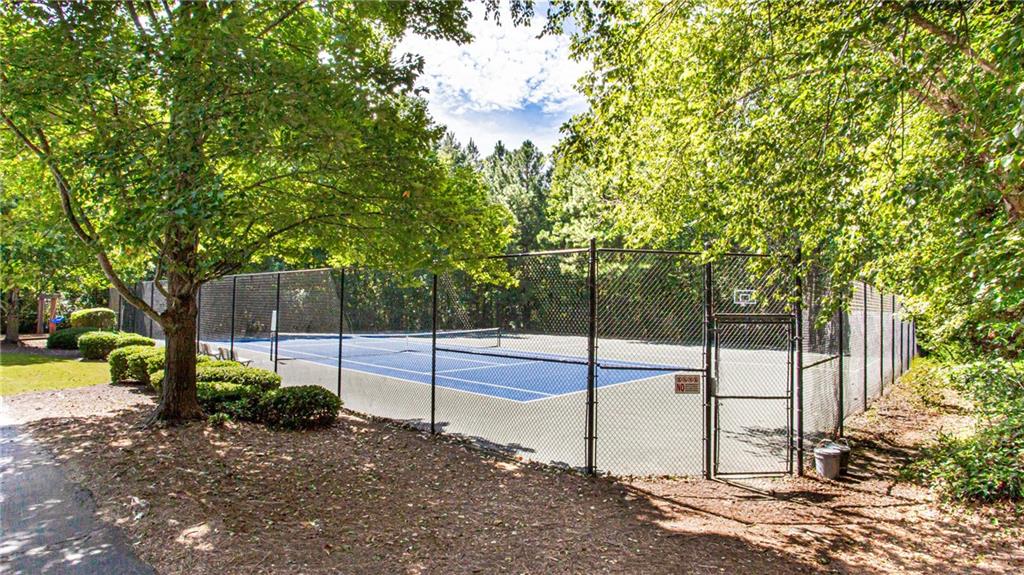 1492 Brentwood Drive