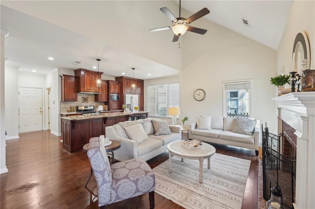 1492 Brentwood Drive