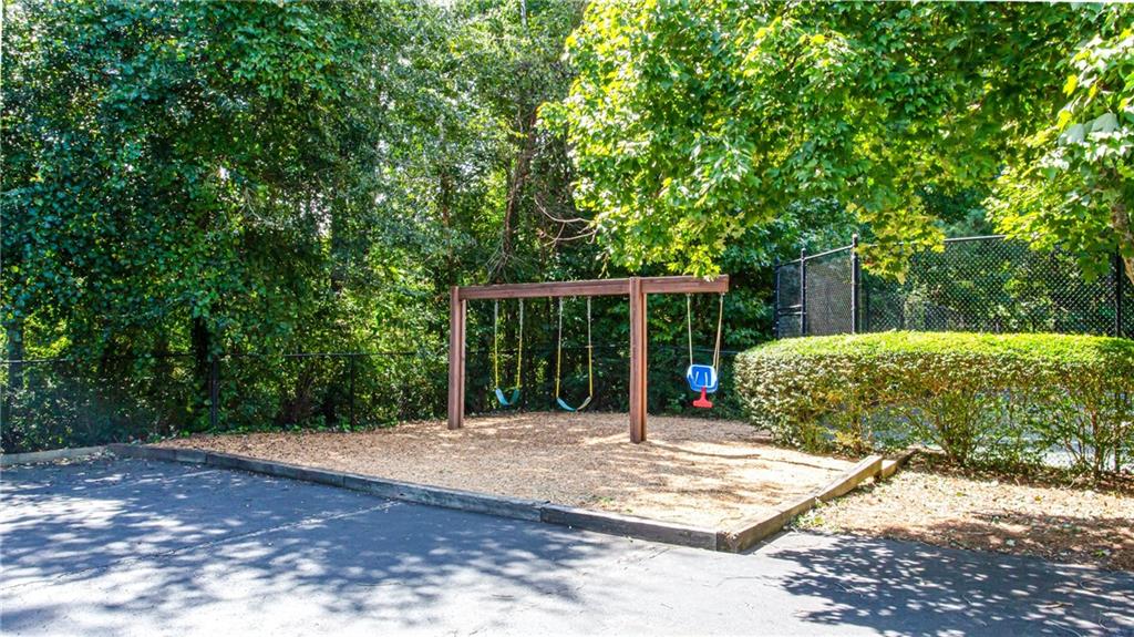 1492 Brentwood Drive