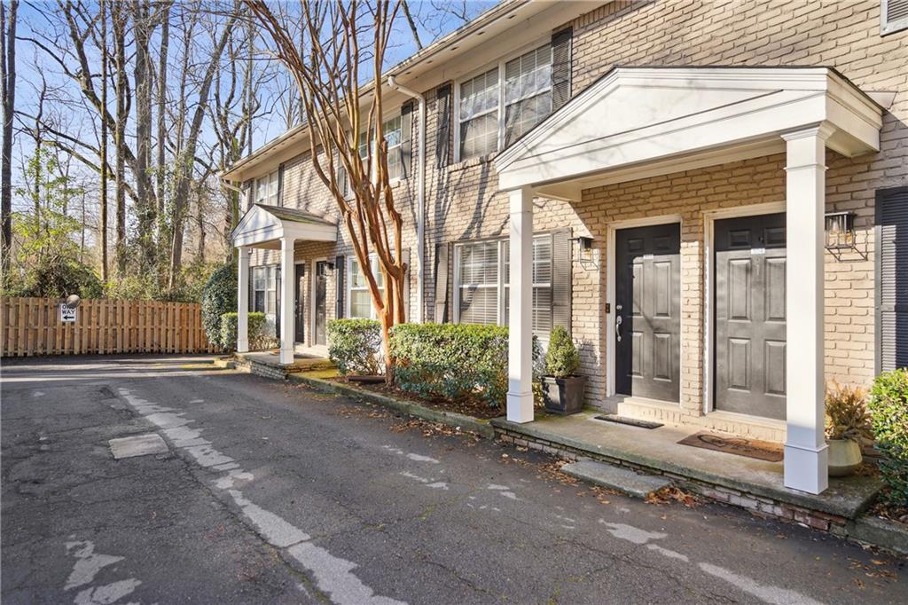 2232 Dunseath Avenue NW Unit 303