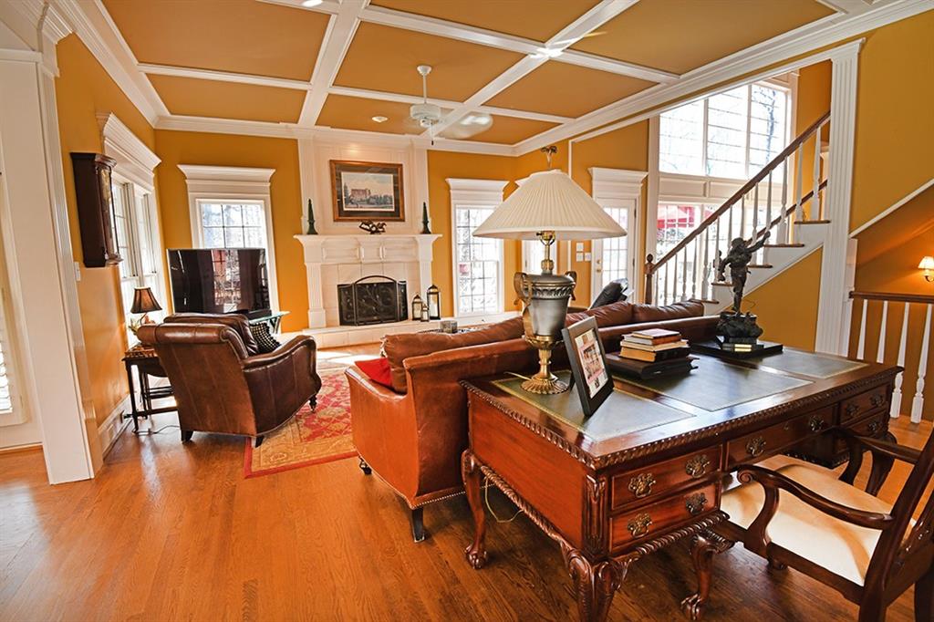 6610 Sunbriar Drive