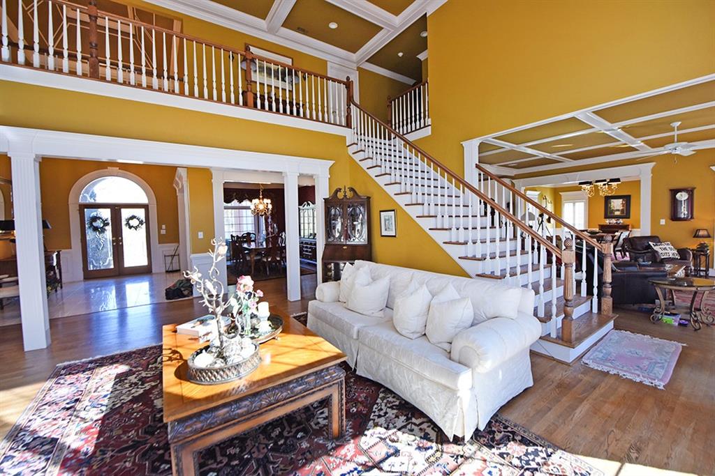 6610 Sunbriar Drive
