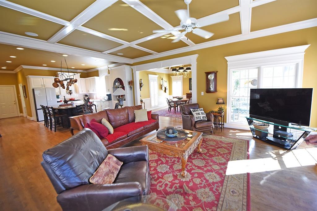 6610 Sunbriar Drive