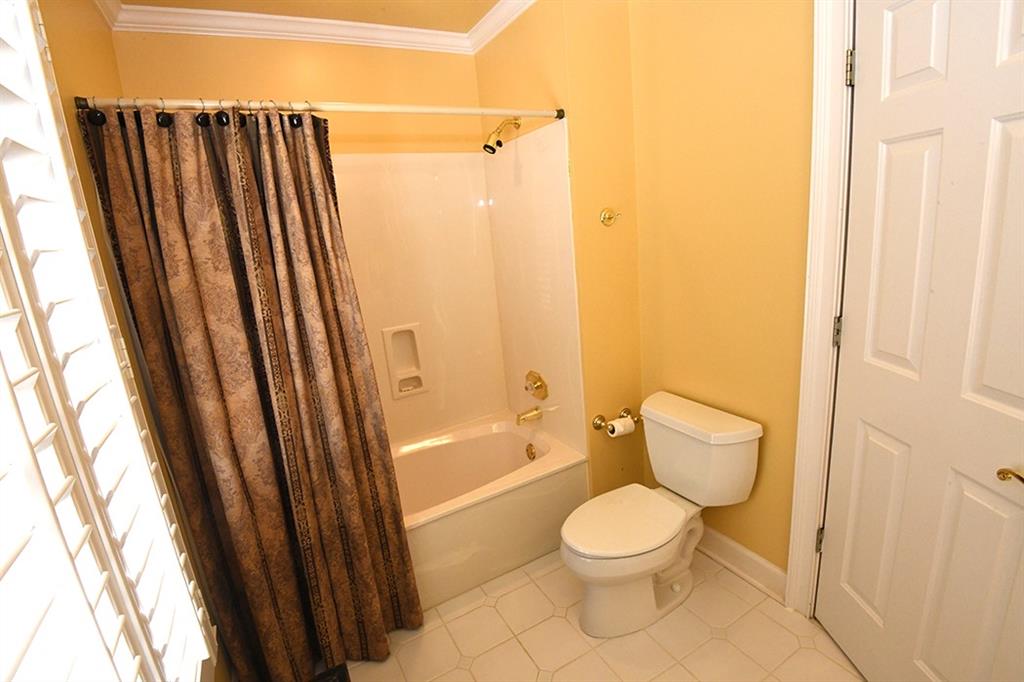 6610 Sunbriar Drive