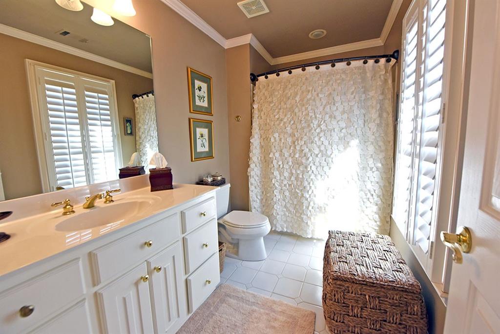 6610 Sunbriar Drive