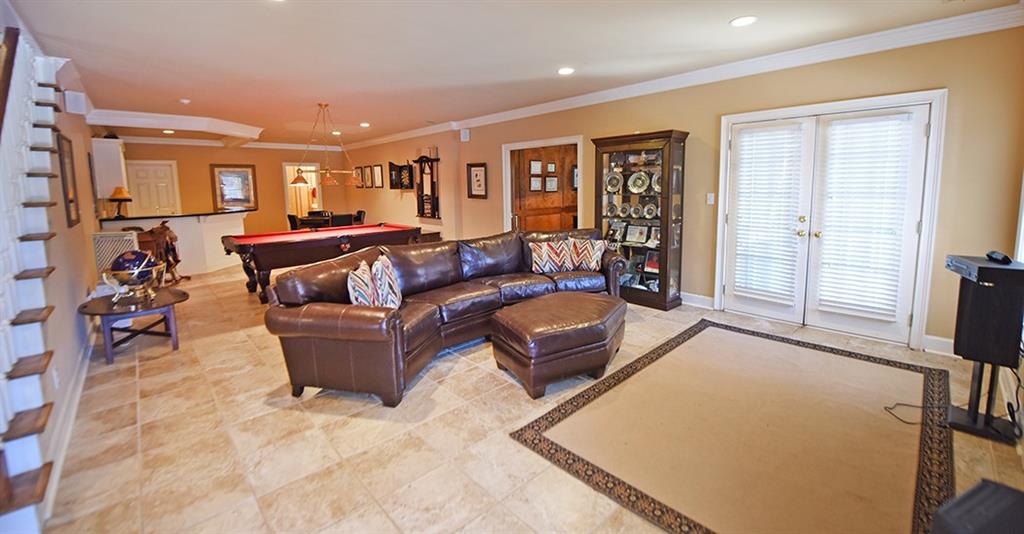 6610 Sunbriar Drive