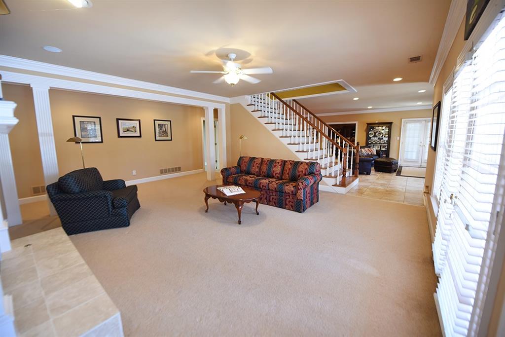 6610 Sunbriar Drive