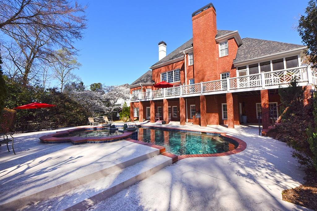 6610 Sunbriar Drive