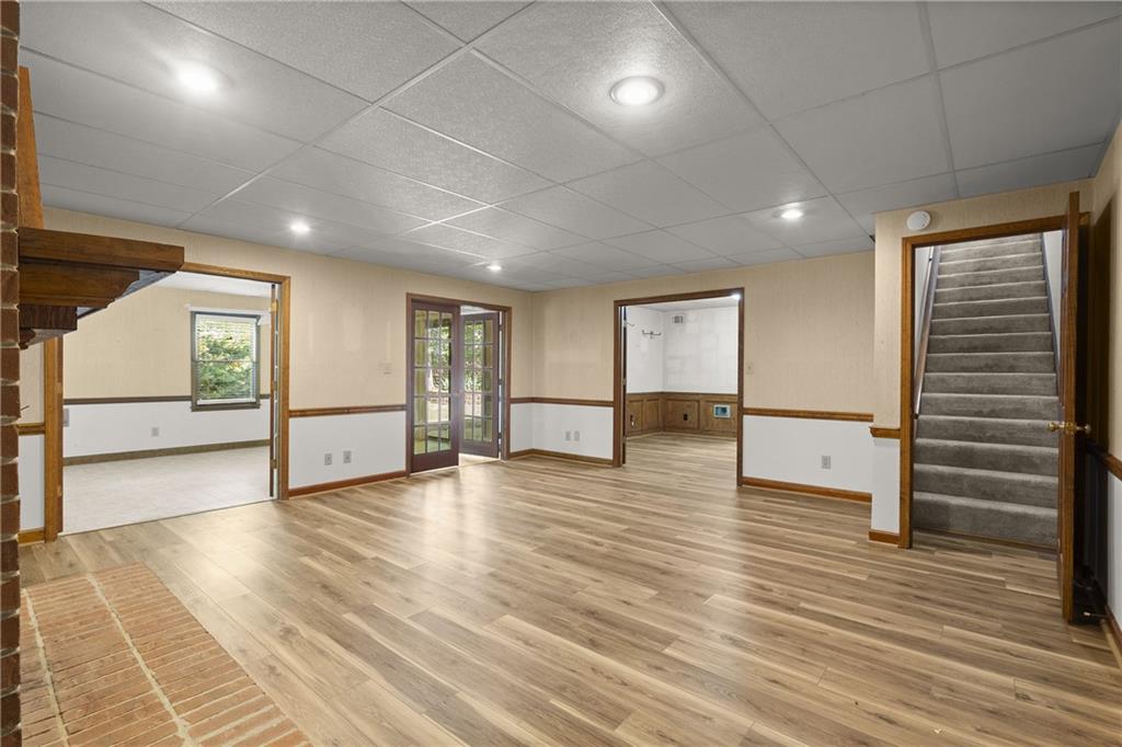 1015 Brooksglen Drive