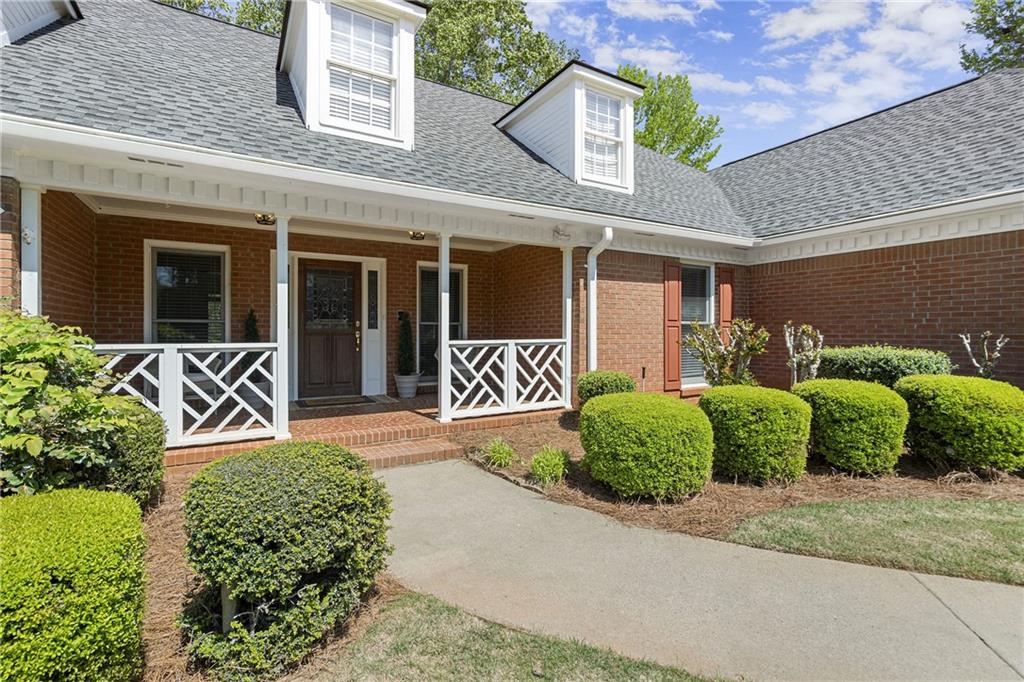 1015 Brooksglen Drive
