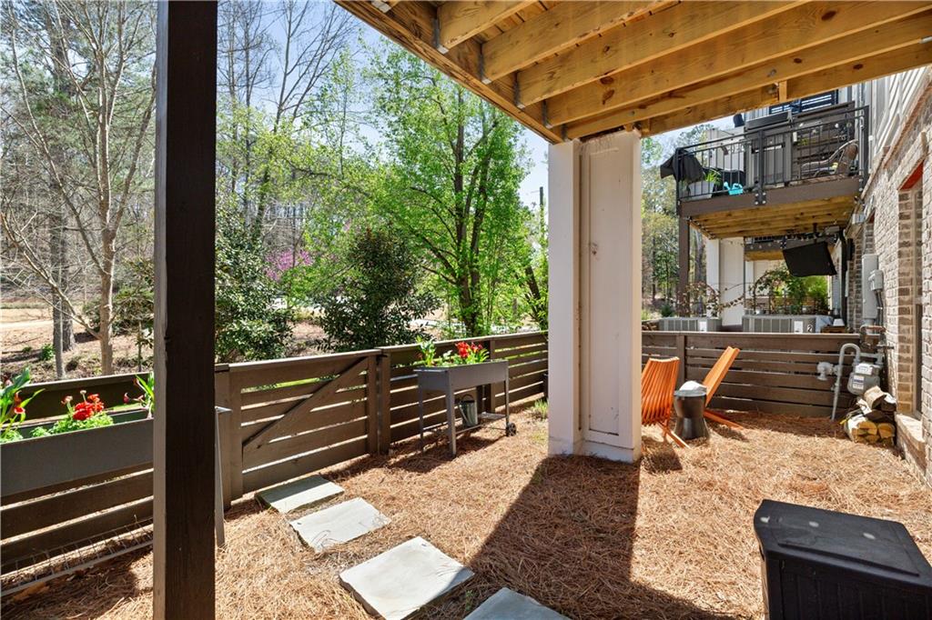 210 Mitchell Lane