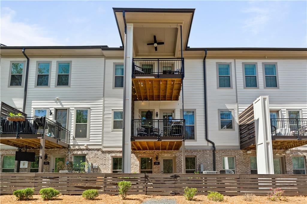 210 Mitchell Lane