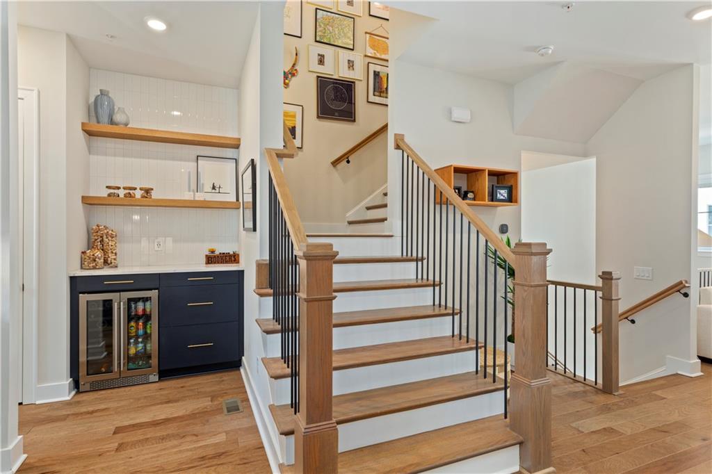 210 Mitchell Lane