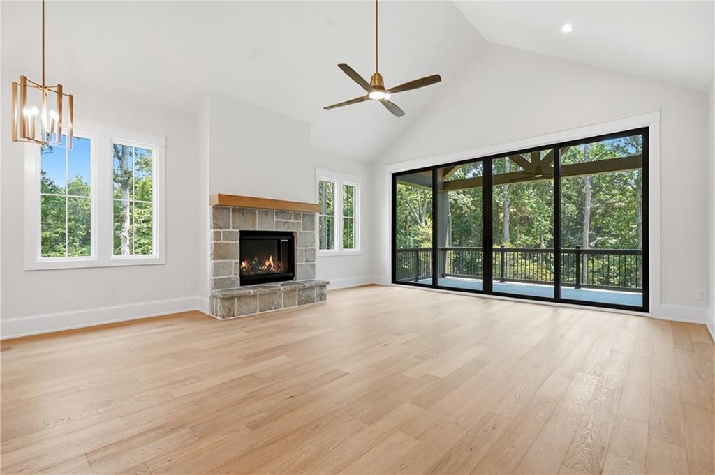 275 Heatherton Way