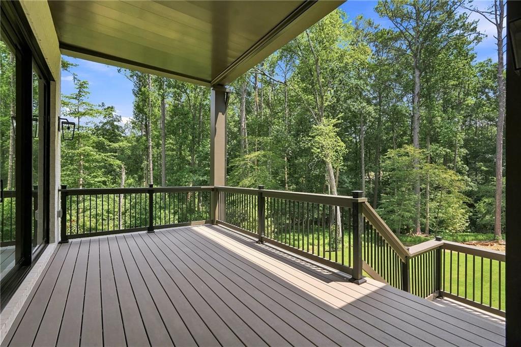 275 Heatherton Way