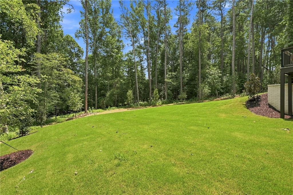 275 Heatherton Way
