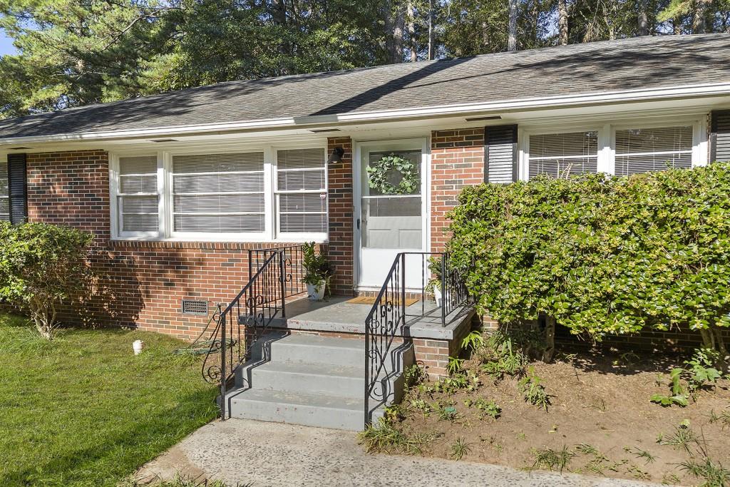 866 Parkway Drive SE