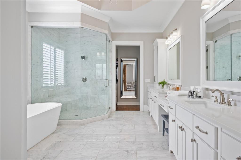 12555 Waters Edge Drive