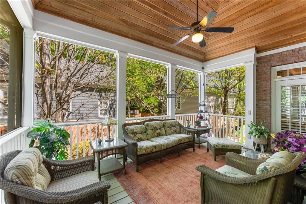 1144 Bellewood Square