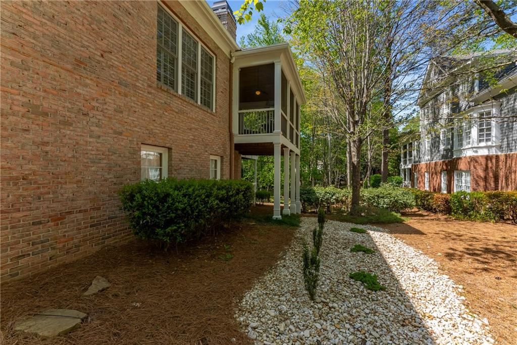 1144 Bellewood Square