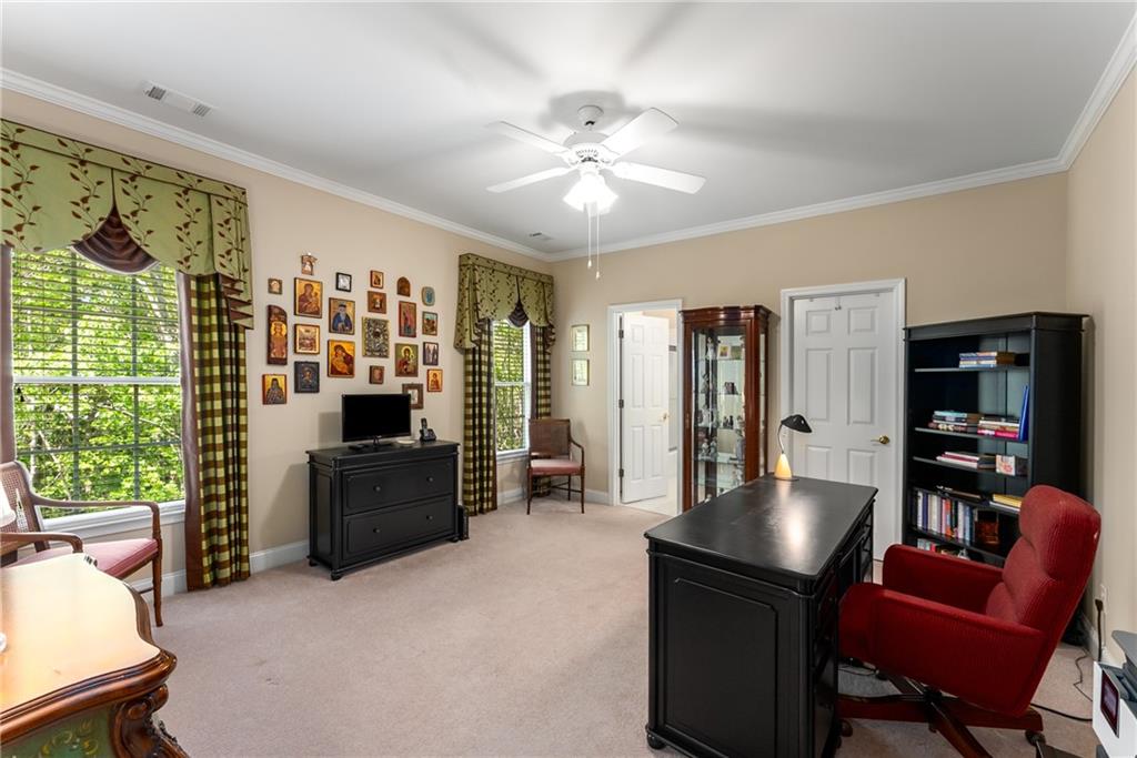 1144 Bellewood Square