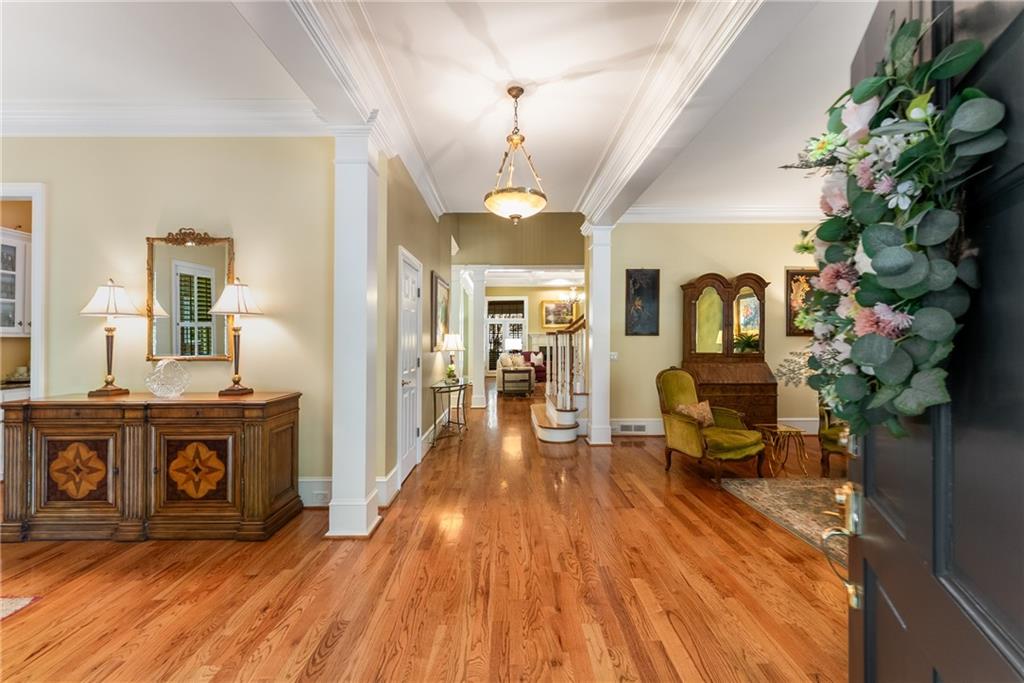 1144 Bellewood Square