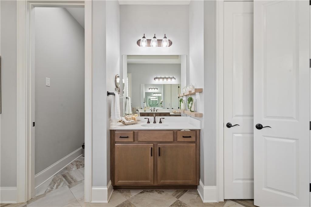 754 Creekside Bend