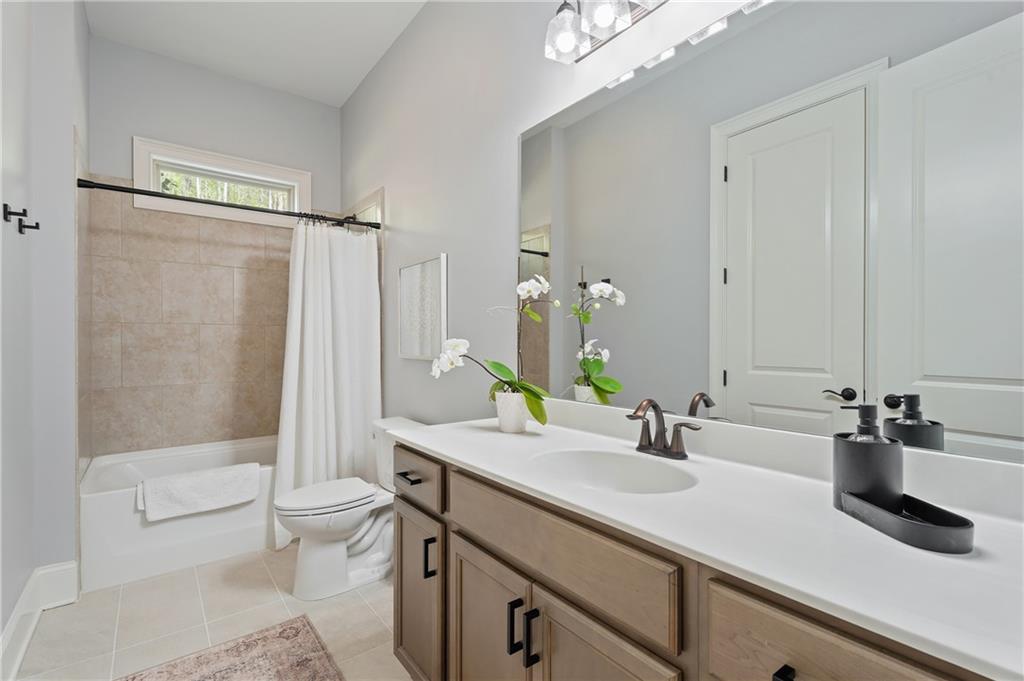 754 Creekside Bend