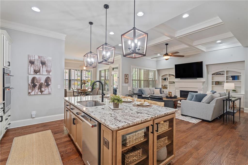 754 Creekside Bend