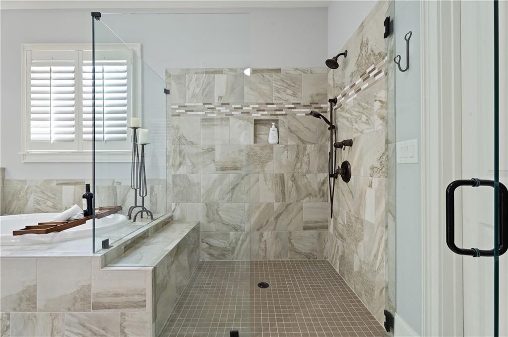 754 Creekside Bend