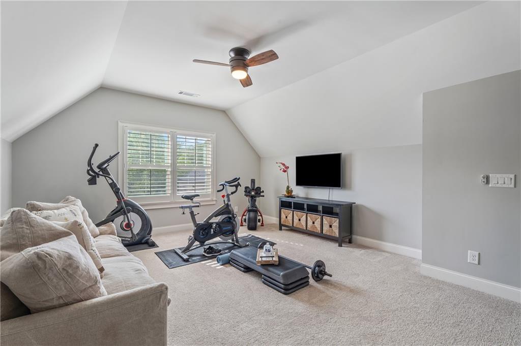 754 Creekside Bend