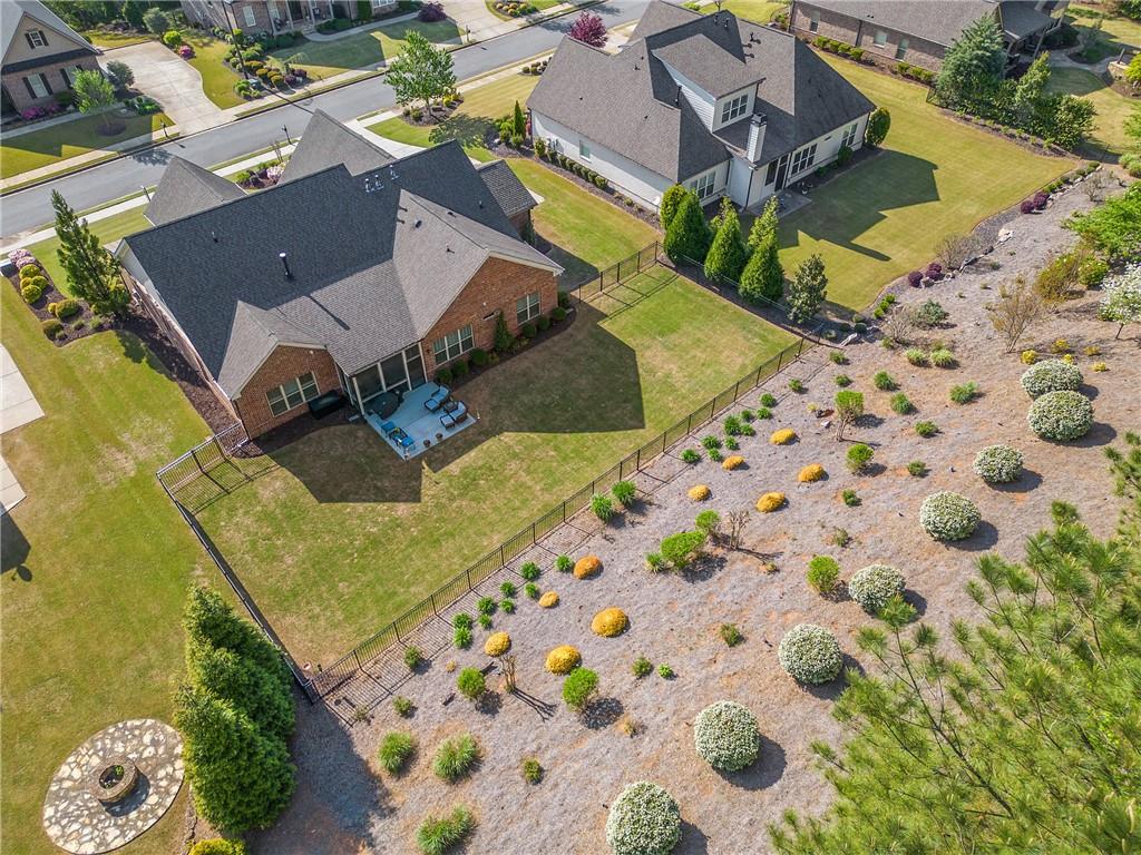 754 Creekside Bend