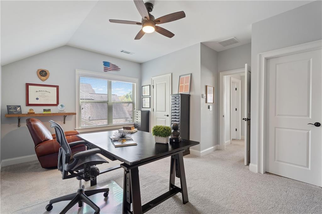 754 Creekside Bend