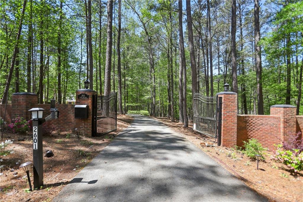 2601 County Line Road NW