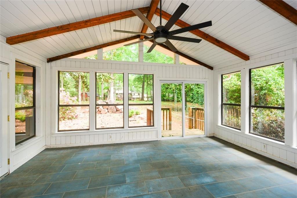 2840 Wendy Lane