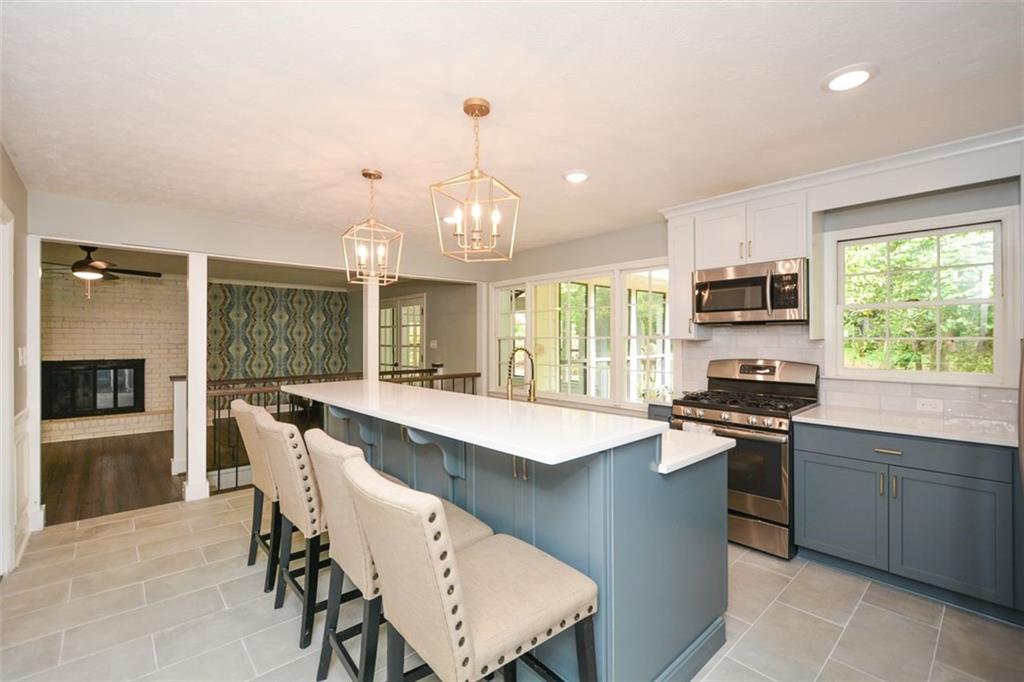 2840 Wendy Lane
